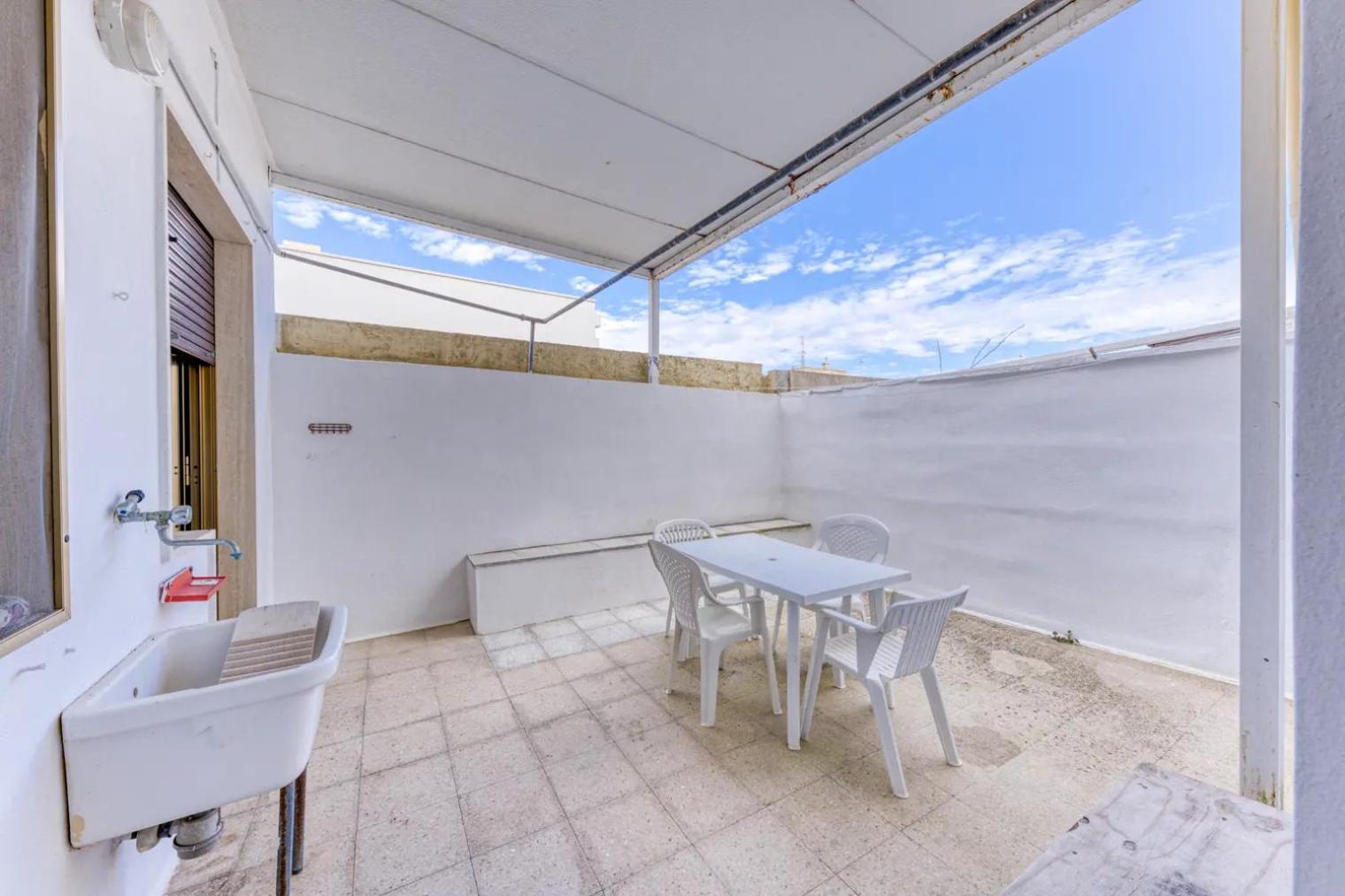 Appartamento Climatizzato In Pieno Centro Torre San Giovanni Ugento Exterior foto